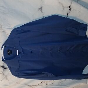 Calvin Klein button down shirt lg 💖💖💖💖